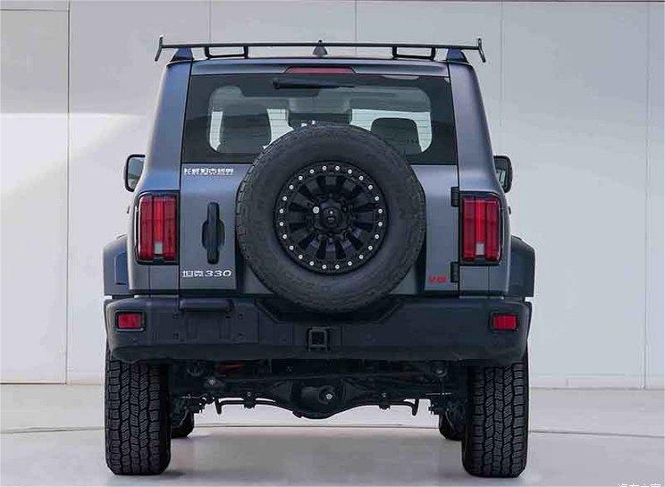 Tank 330 rear view Tank 330 rear view