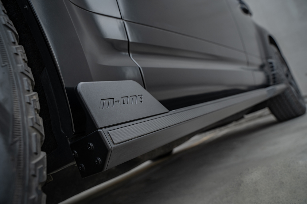 2020 land rover defender 110 side step