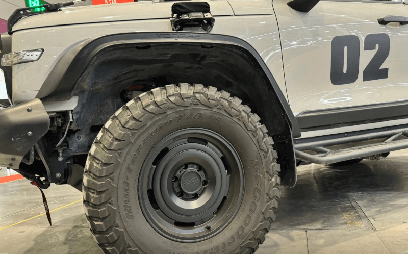 TANK 300 Negu Casting Wheel