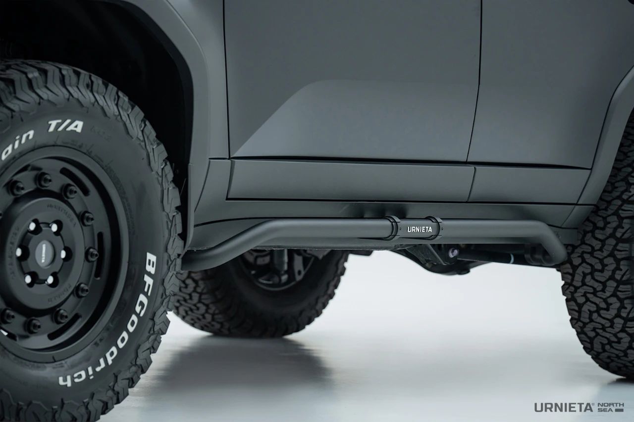 URNIETA Toyota LC250 Side Step Bar