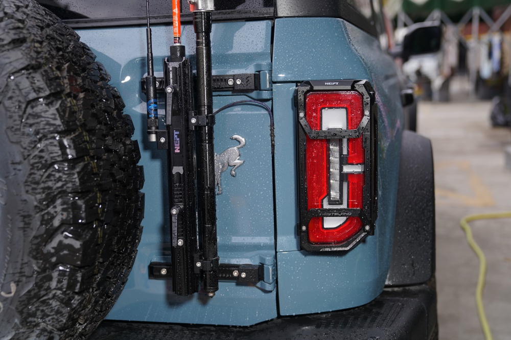 Tail light cover for Ford Bronco