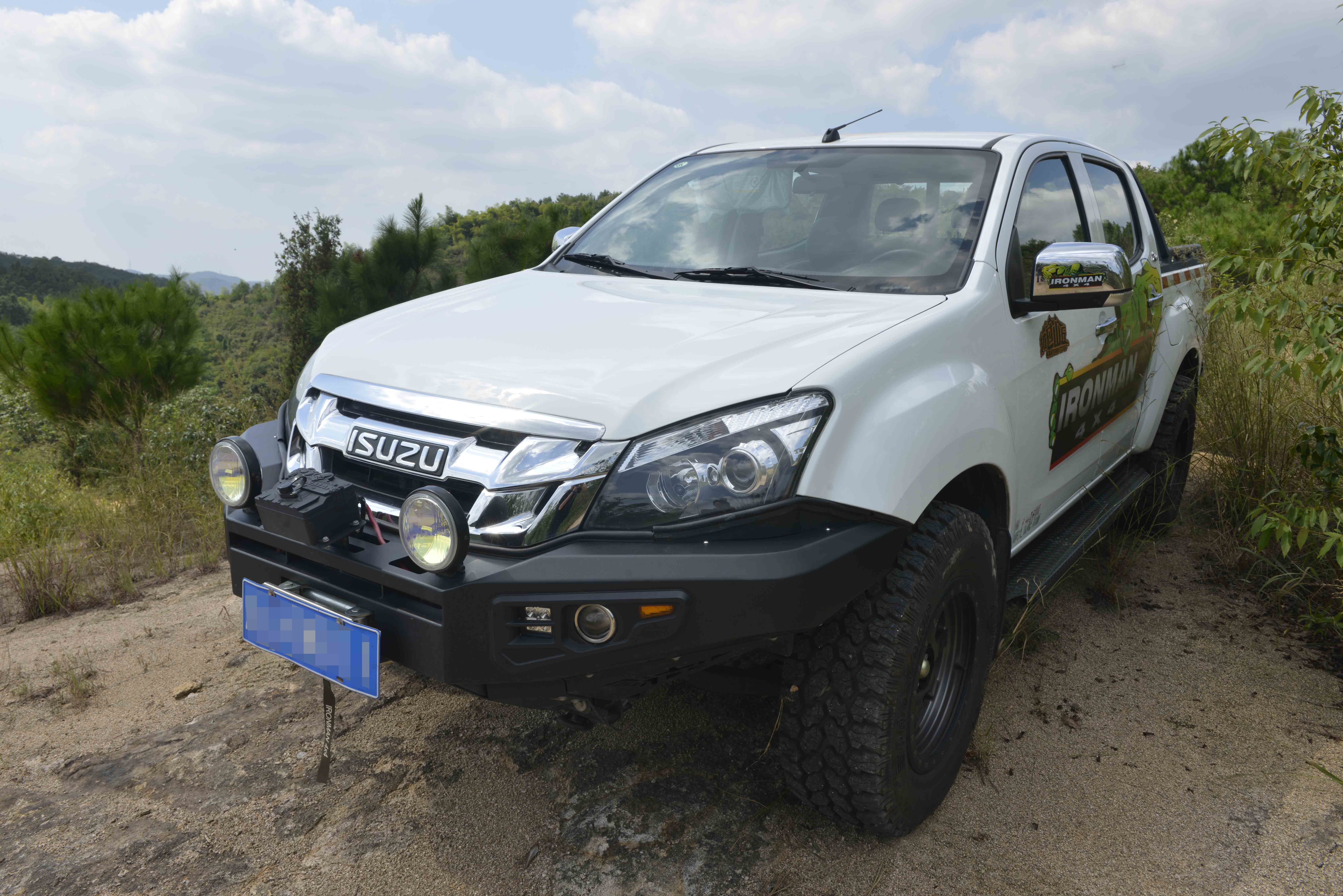 DMAX前杠2