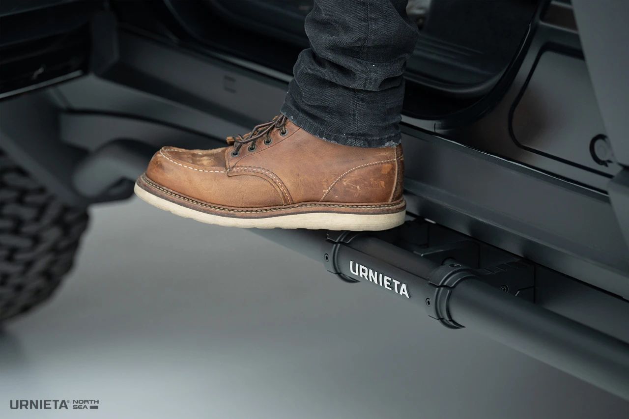 LC250 Side Step